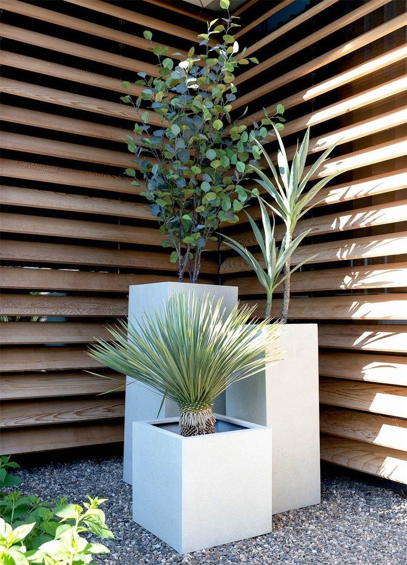 





Pot Grigio Cube Antique White - Detail view kunstplant
